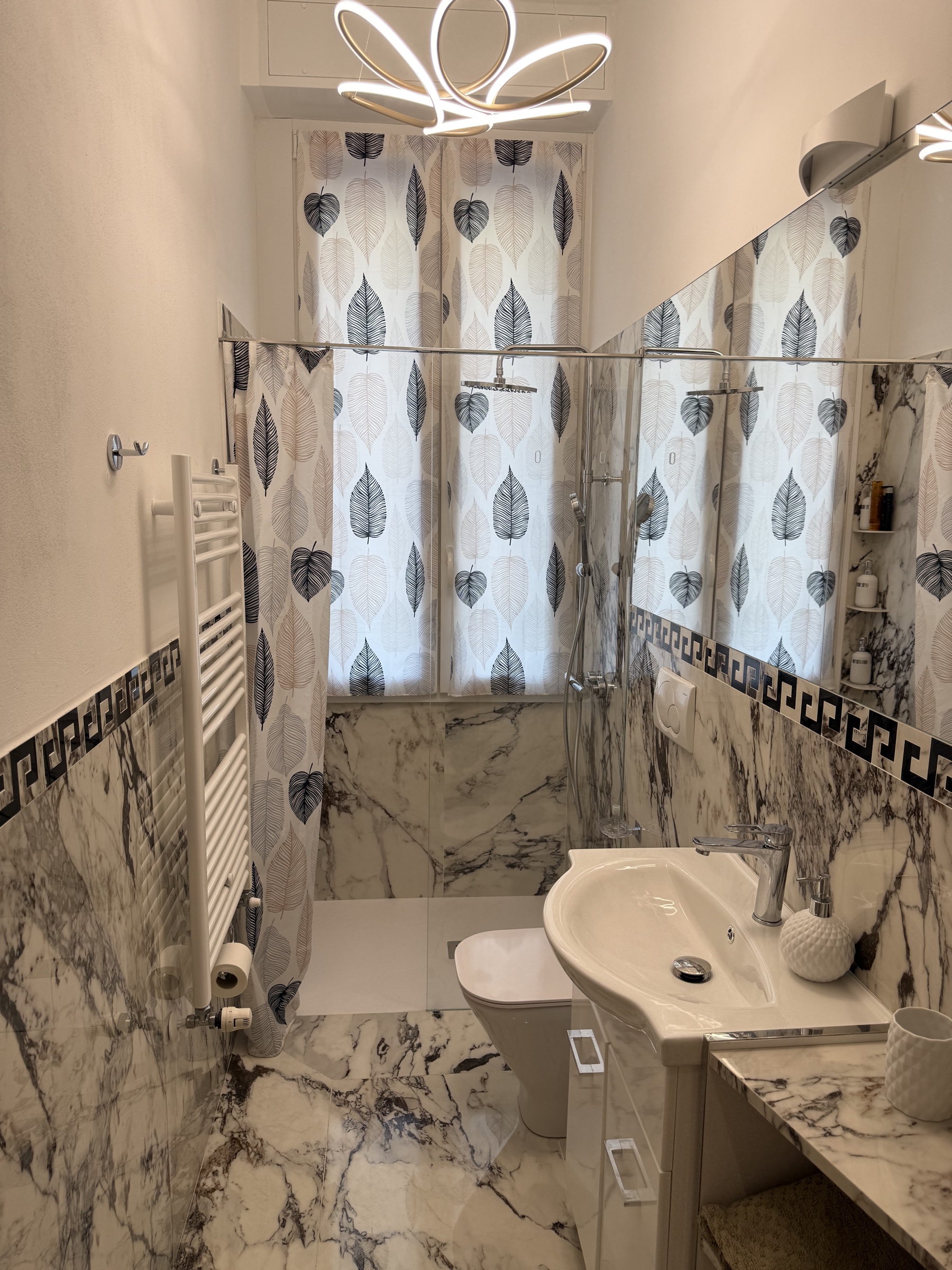 Bassini Apartment, Bathroom 1 1
