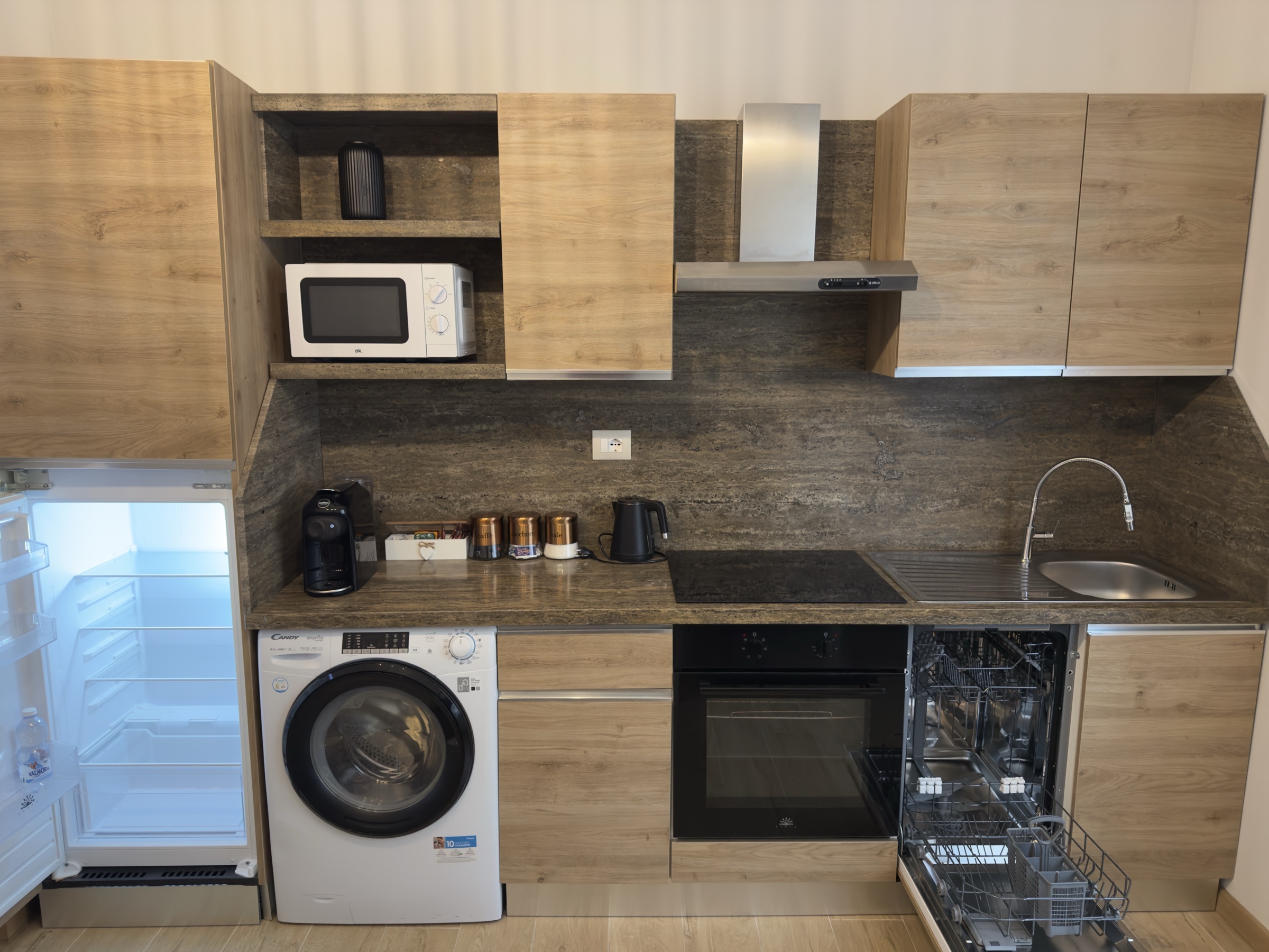 Bassini Apartment, Living room & kitchen 5