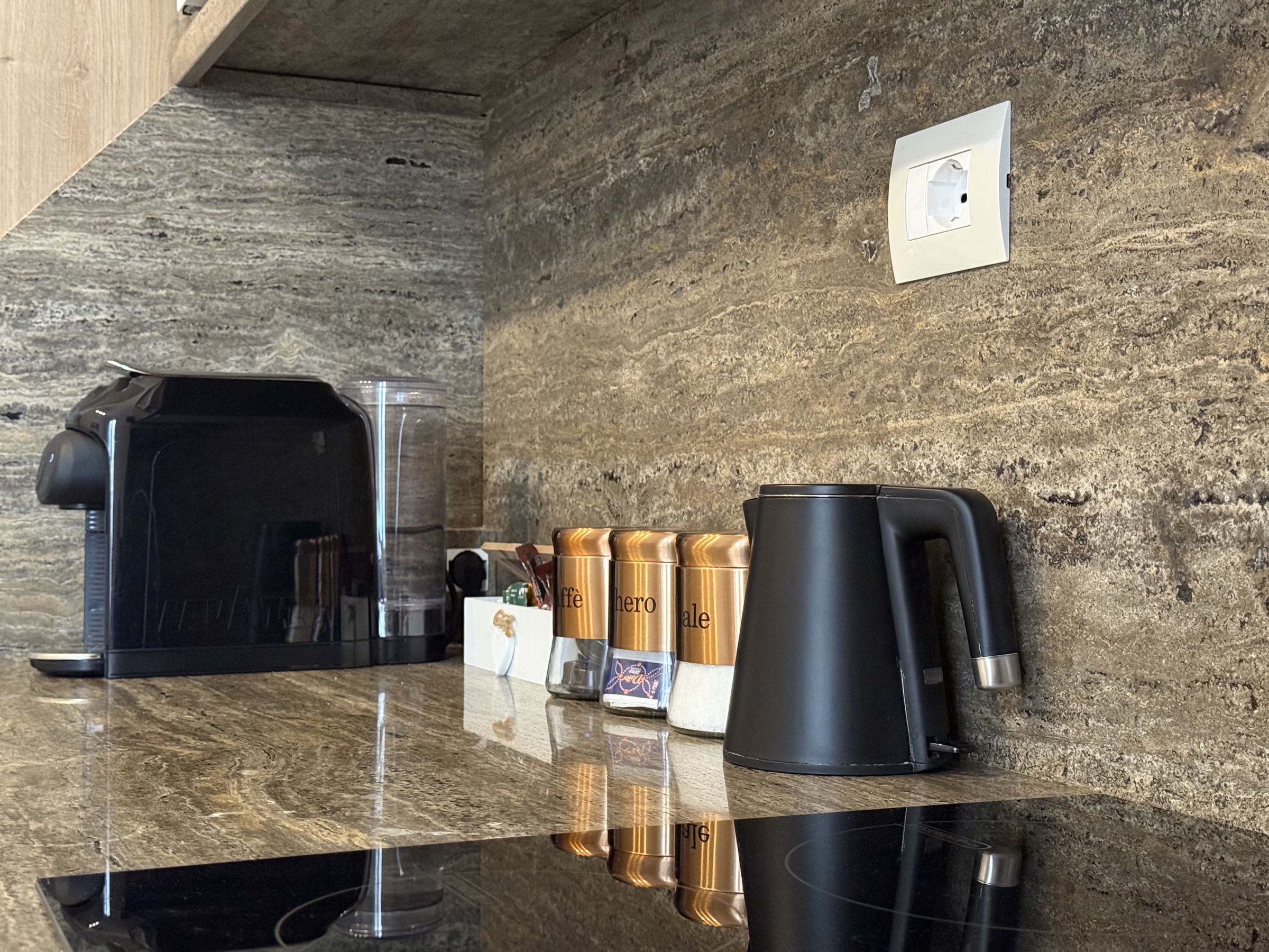 Bassini Apartment, Living room & kitchen 6